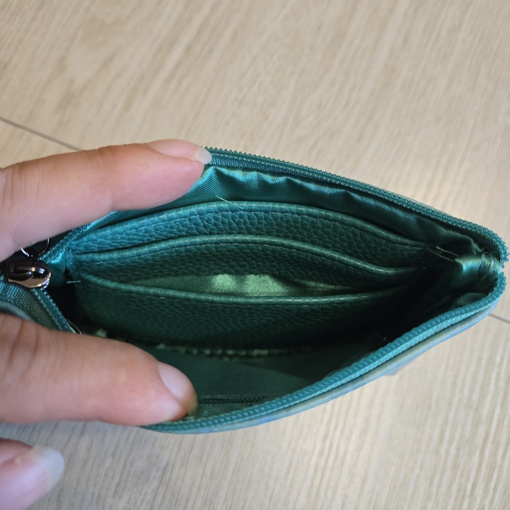 NWT - Maxine Noel "Friends" Coin Purse - Picture 3 of 4
